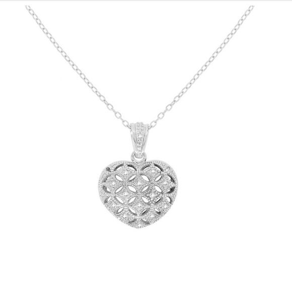BEAUTIFUL CZ HEART LOCKET PENDANT NECKLACE - Picture 1 of 6